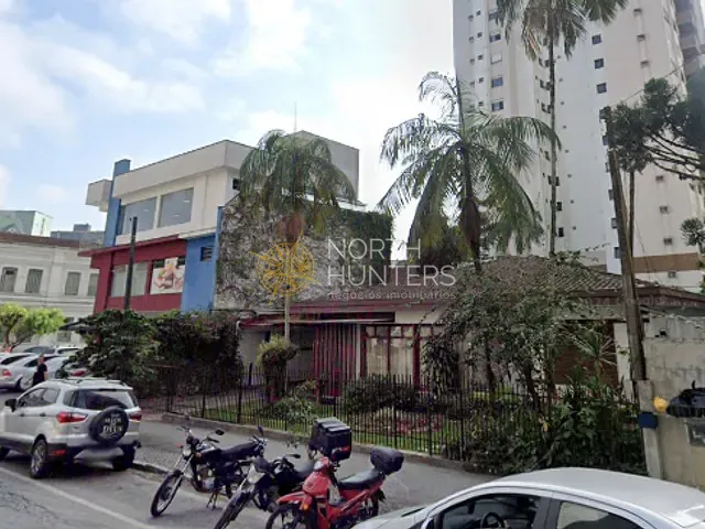 Casa com 160m² 3 quartos e 3 banheiros, à venda, no bairro Centro em Joinville