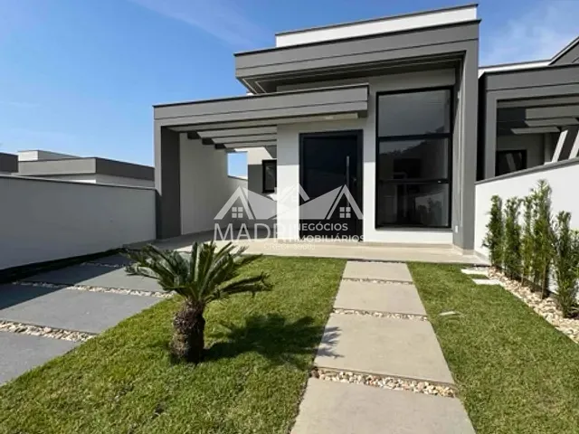 Casa 3 quartos e 3 banheiros, à venda, no bairro Alto Aririú em Palhoça