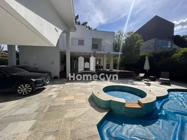 Casa com 1250m² 4 quartos e 7 banheiros, à venda, no bairro Residencial Aldeia do Vale em Goiânia