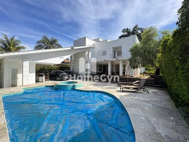 Casa com 1250m² 4 quartos e 7 banheiros, à venda, no bairro Residencial Aldeia do Vale em Goiânia