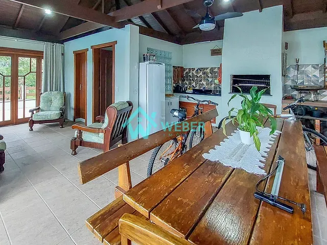 Casa 4 quartos e 4 banheiros, à venda, no bairro Paulista em Campo Bom