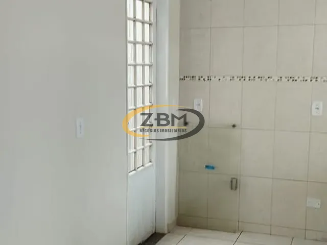 Casa com 125m² 2 quartos e 1 banheiro, para alugar, no bairro Jardim Padovani em Londrina