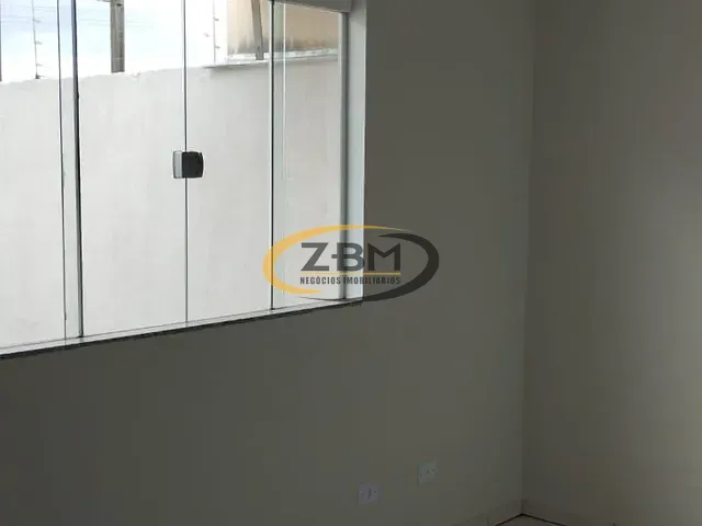 Casa com 125m² 2 quartos e 1 banheiro, para alugar, no bairro Jardim Padovani em Londrina