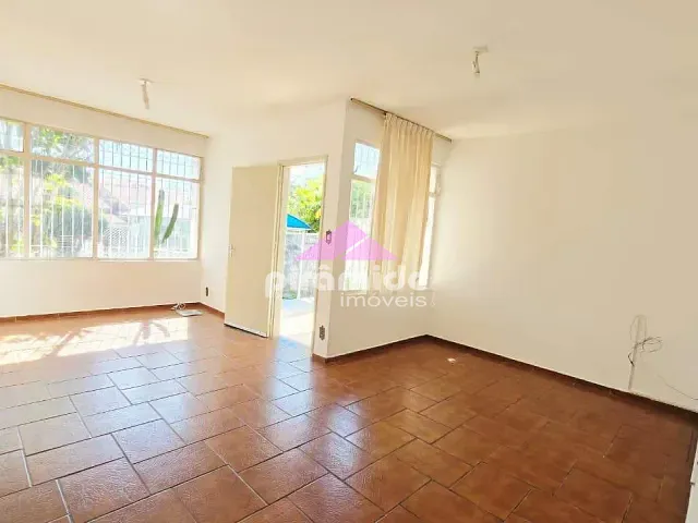 Casa com 292m² 3 quartos e 4 banheiros, à venda, no bairro Vista Verde em São José dos Campos