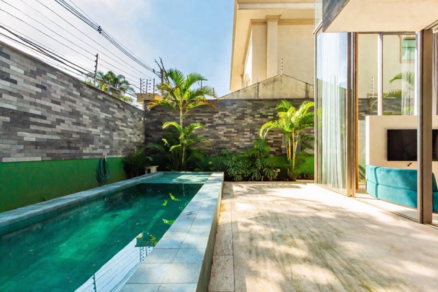 Casa com 849m² 4 quartos e 5 banheiros, à venda ou para alugar, no bairro Moema em São Paulo