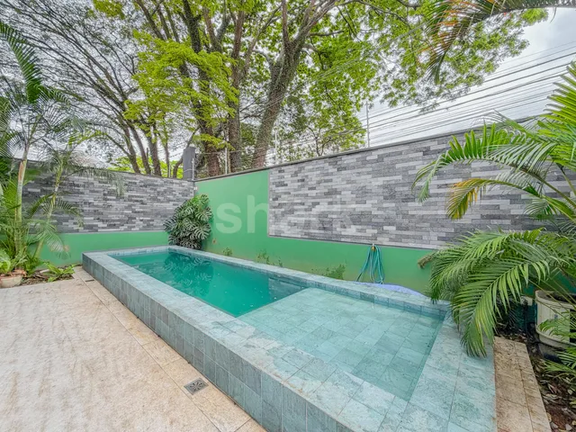 Casa com 849m² 4 quartos e 6 banheiros, à venda ou para alugar, no bairro Moema em São Paulo