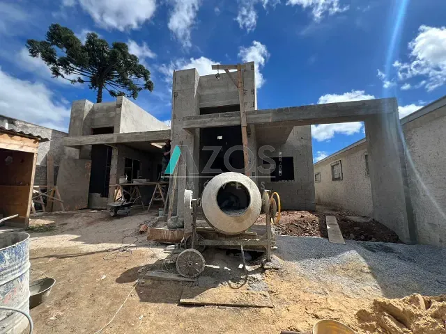 Casa com 180m² 3 quartos e 2 banheiros, à venda, no bairro Osasco em Colombo