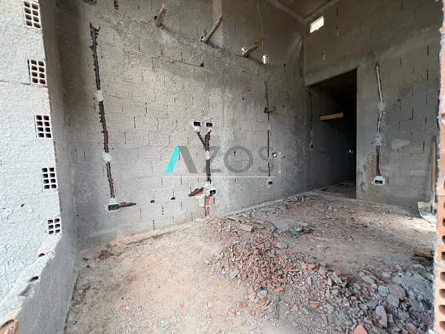 Casa com 180m² 3 quartos e 2 banheiros, à venda, no bairro Osasco em Colombo