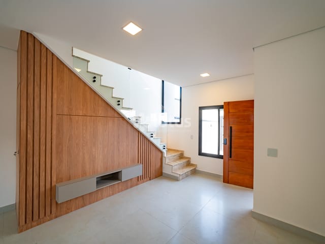 Casa com 150m² 3 quartos e 3 banheiros, à venda, no bairro Villas do Jaguari em Santana de Parnaíba