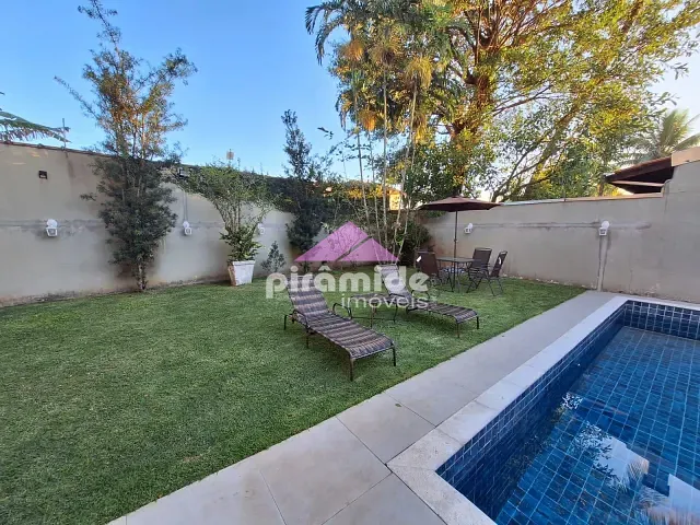 Casa com 360m² 5 quartos e 3 banheiros, à venda, no bairro Jardim Britânia em Caraguatatuba