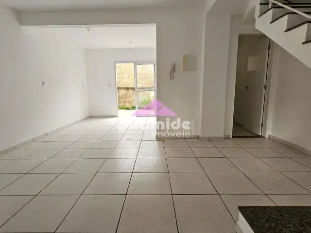 Casa com 75m² 3 quartos e 1 banheiro, para alugar, no bairro Jardim Santa Júlia em São José dos Campos