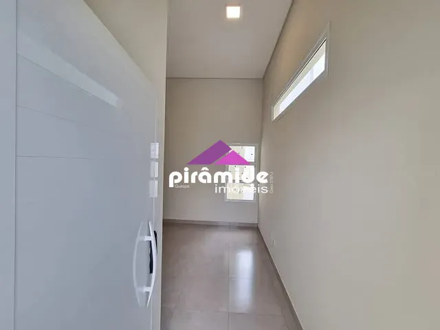 Casa 2 quartos e 1 banheiro, à venda, no bairro Loteamento Portal Santa Inês em São José dos Campos