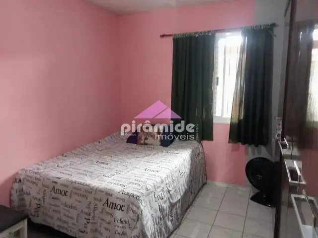 Casa 2 quartos e 2 banheiros, à venda, no bairro Travessão em Caraguatatuba