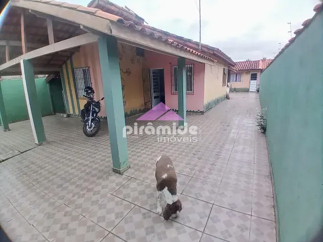 Casa 2 quartos e 2 banheiros, à venda, no bairro Travessão em Caraguatatuba