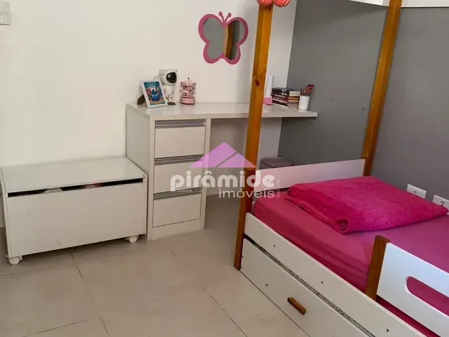 Casa com 140m² 2 quartos e 1 banheiro, à venda, no bairro Jardim Santa Júlia em São José dos Campos