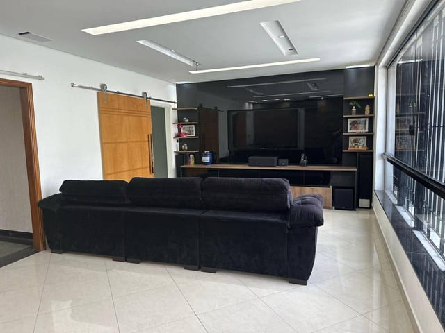 Casa 6 quartos e 5 banheiros, à venda, no bairro Jardim das Bandeiras em São Paulo