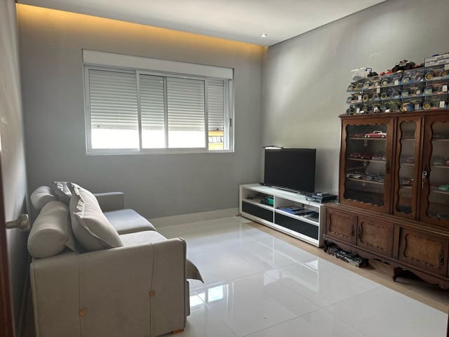 Casa 6 quartos e 5 banheiros, à venda, no bairro Jardim das Bandeiras em São Paulo