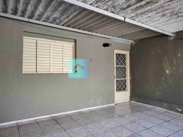 Casa com 143m² 2 quartos e 1 banheiro, para alugar, no bairro Jardim Califórnia em Jacareí