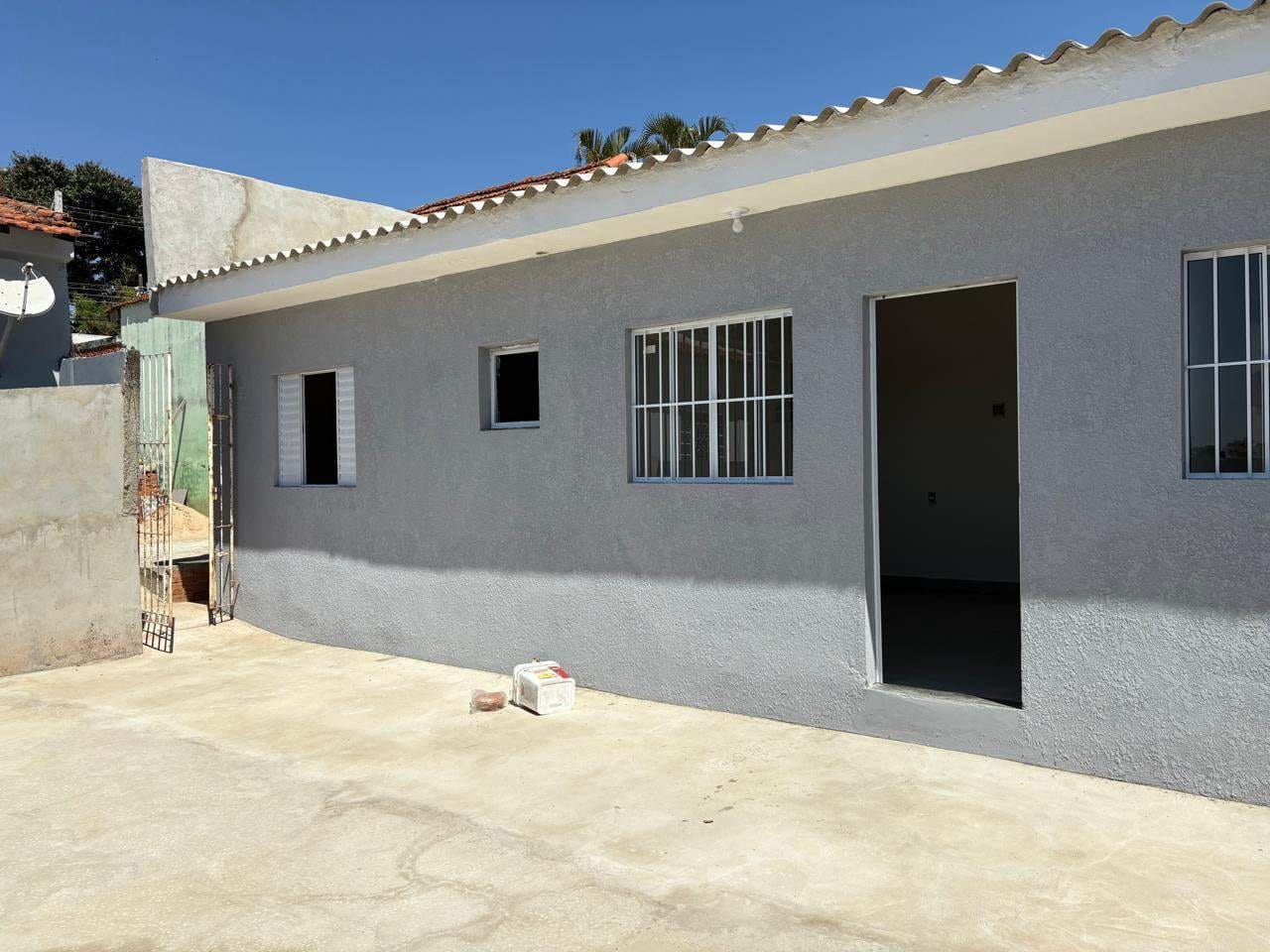 Casa para alugar com 1 quarto, 70m² - Foto 1