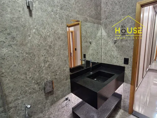Casa com 250m² 3 quartos e 3 banheiros, à venda, no bairro Jardim Residencial Eulália em Votuporanga
