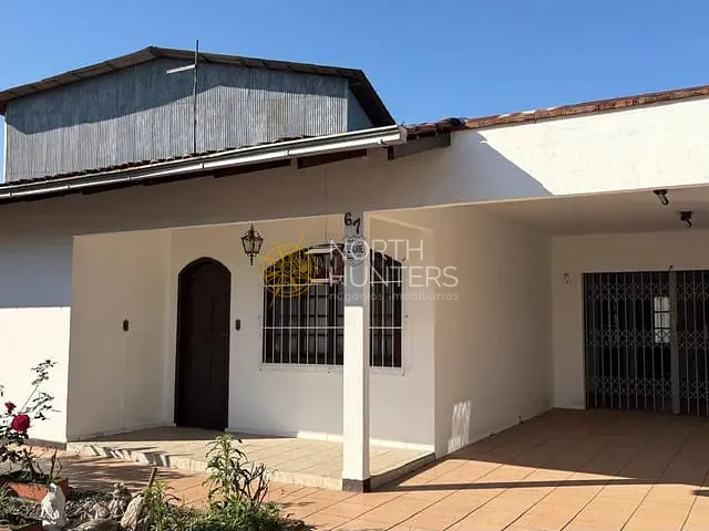 Casa com 150m² 3 quartos e 3 banheiros, à venda, no bairro Itaum em Joinville