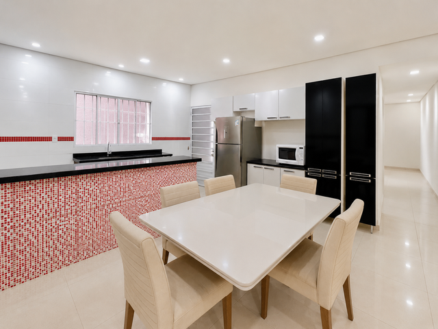 Casa com 190m² 3 quartos e 4 banheiros, à venda, no bairro Portais (Polvilho) em Cajamar