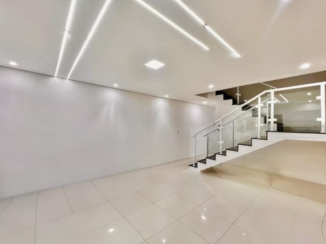Casa com 190m² 3 quartos e 4 banheiros, à venda, no bairro Portais (Polvilho) em Cajamar
