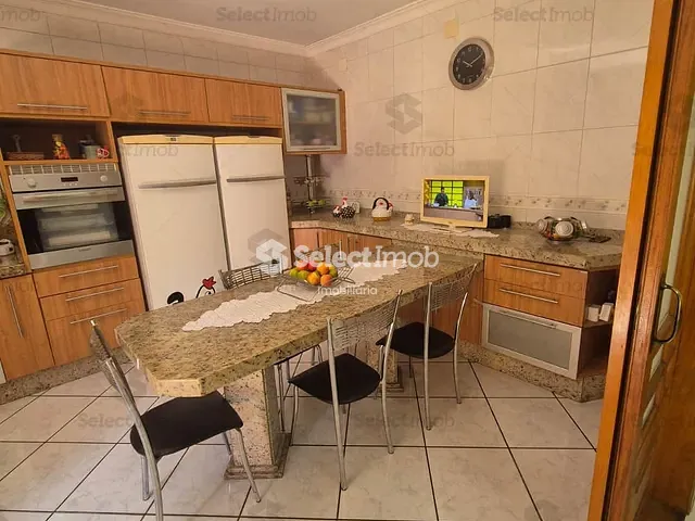 Casa com 238m² 2 quartos e 2 banheiros, à venda, no bairro Jardim Sônia Maria em Mauá