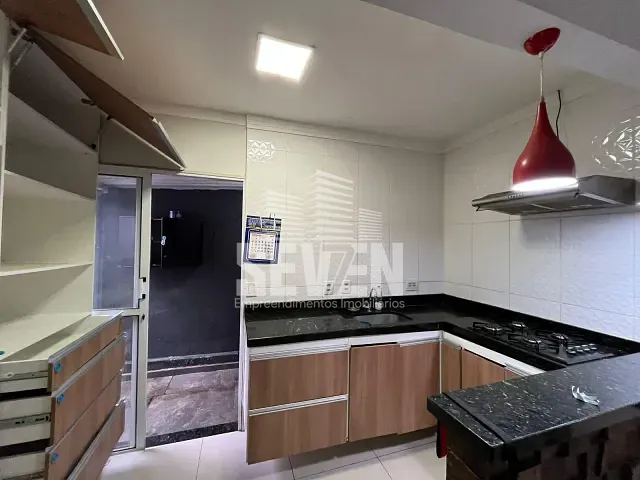 Casa com 250m² 2 quartos e 2 banheiros, para alugar, no bairro Jardim Progresso em Bauru