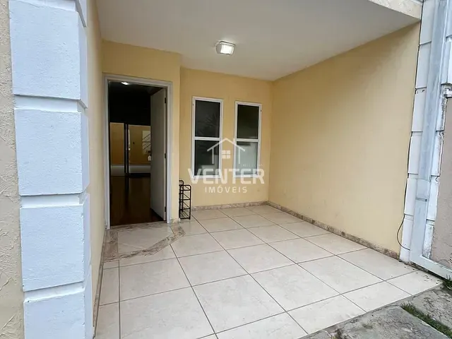 Casa com 150m² 3 quartos e 3 banheiros, para alugar, no bairro Parque Vera Cruz em Tremembé