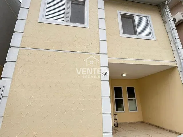 Casa com 150m² 3 quartos e 3 banheiros, para alugar, no bairro Parque Vera Cruz em Tremembé