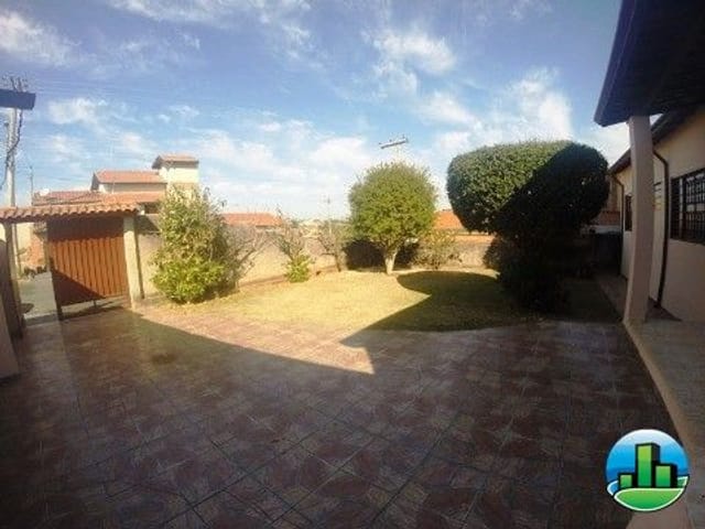 Casa com 250m² 1 quarto e 1 banheiro, para alugar, no bairro Jardim Recanto dos Passaros em São João da Boa Vista