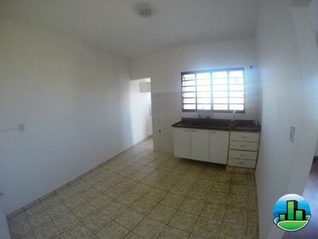 Casa com 250m² 1 quarto e 1 banheiro, para alugar, no bairro Jardim Recanto dos Passaros em São João da Boa Vista