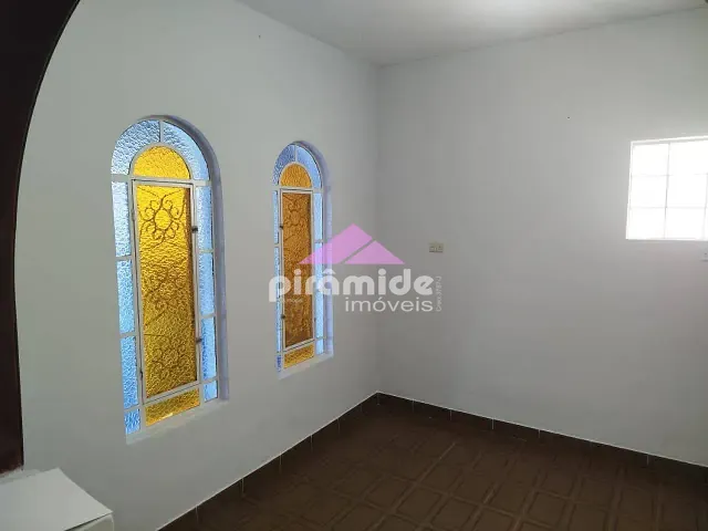 Casa 5 quartos e 3 banheiros, à venda, no bairro Conjunto Residencial Galo Branco em São José dos Campos