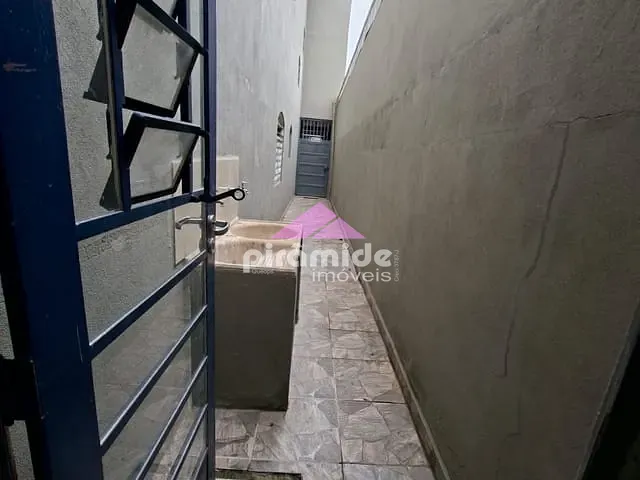 Casa com 125m² 3 quartos e 3 banheiros, à venda, no bairro Jardim Santa Inês I em São José dos Campos