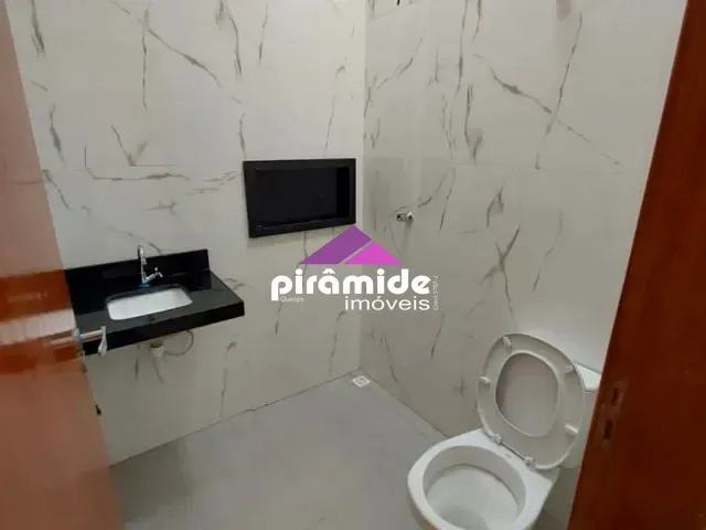 Casa 3 quartos e 2 banheiros, à venda, no bairro Portal dos Passaros em São José dos Campos