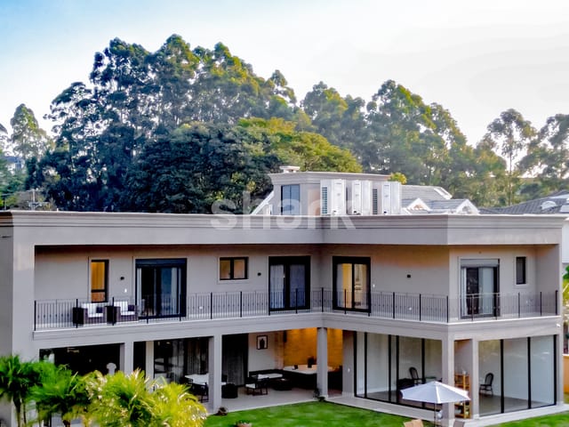 Casa com 1960m² 5 quartos e 8 banheiros, à venda ou para alugar, no bairro Residencial Tamboré em Barueri