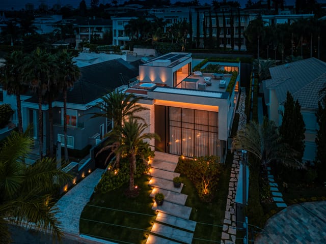 Casa com 1027m² 6 quartos e 9 banheiros, à venda, no bairro Tamboré em Santana de Parnaíba
