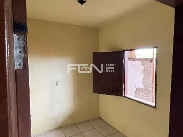 Casa com 114m² 2 quartos e 1 banheiro, à venda, no bairro Nova Aliança - PHOC I em Camaçari
