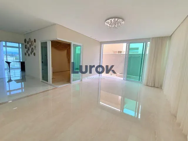 Casa com 702m² 3 quartos e 5 banheiros, à venda, no bairro Condomínio Millenium em Valinhos