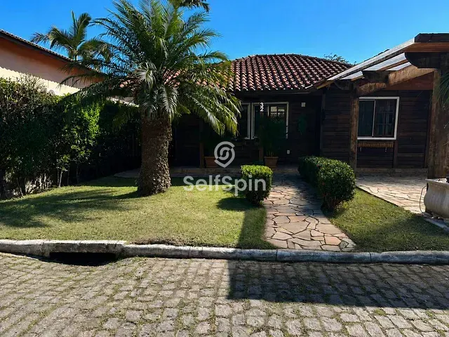 Casa 2 quartos e 3 banheiros, para alugar, no bairro Várzea das Moças em Niterói