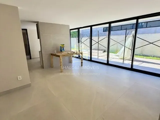 Casa 4 quartos e 5 banheiros, à venda, no bairro Garças em Belo Horizonte