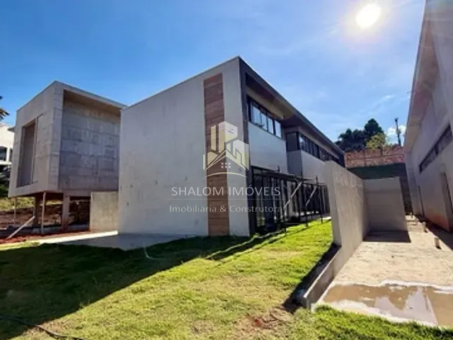 Casa 4 quartos e 5 banheiros, à venda, no bairro Garças em Belo Horizonte