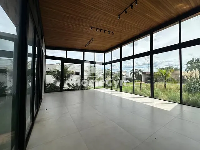 Casa com 1250m² 4 quartos e 7 banheiros, para alugar, no bairro Residencial Goiânia Golfe Clube em Goiânia