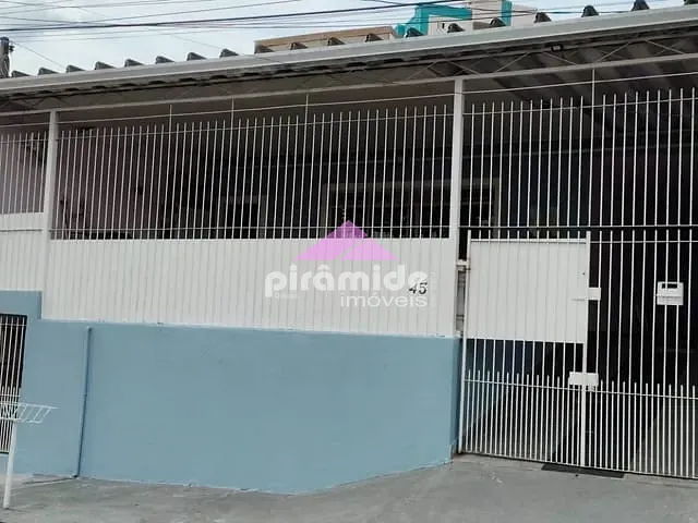 Casa com 210m² 3 quartos e 2 banheiros, à venda, no bairro Jardim Uirá em São José dos Campos