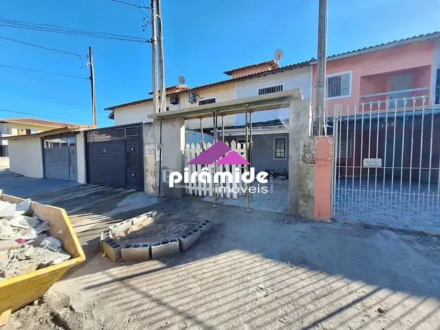 Casa com 81m² 2 quartos e 1 banheiro, para alugar, no bairro Porto Novo em Caraguatatuba