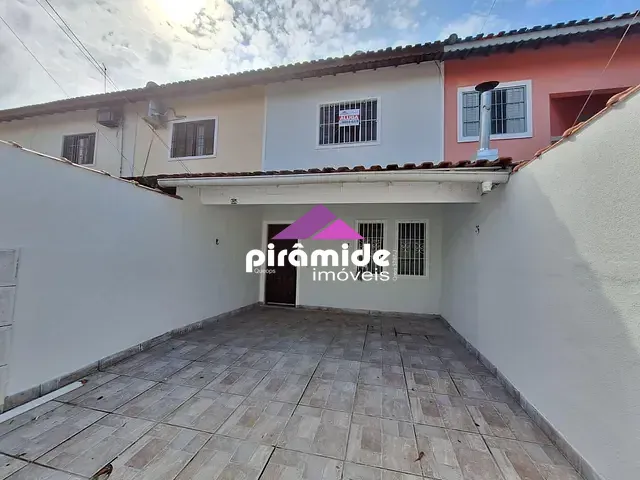 Casa com 81m² 2 quartos e 1 banheiro, para alugar, no bairro Porto Novo em Caraguatatuba