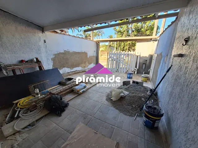 Casa com 81m² 2 quartos e 1 banheiro, para alugar, no bairro Porto Novo em Caraguatatuba