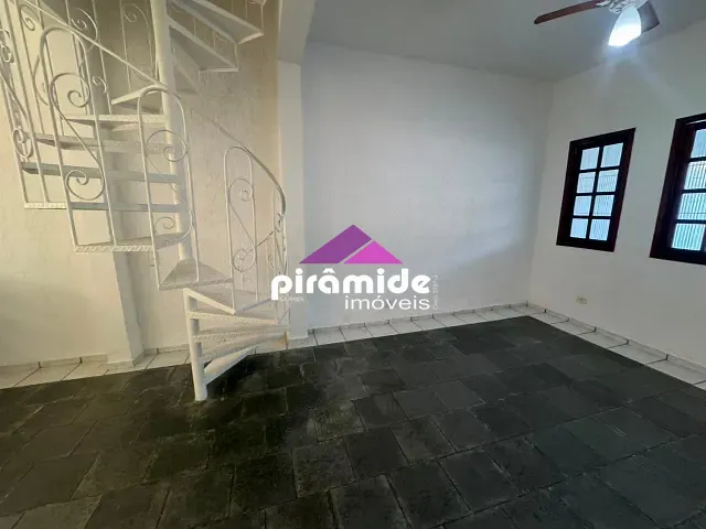 Casa com 81m² 2 quartos e 1 banheiro, para alugar, no bairro Porto Novo em Caraguatatuba