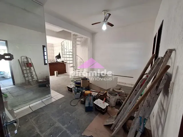 Casa com 81m² 2 quartos e 1 banheiro, para alugar, no bairro Porto Novo em Caraguatatuba